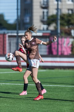 Bild 125 - wBJ FC St. Pauli - Eimsbuetteler TV : Ergebnis: 3:4